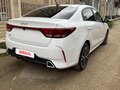 2021 Kia Rio IV Рестайлинг, белый, 1600000 рублей - вид 2