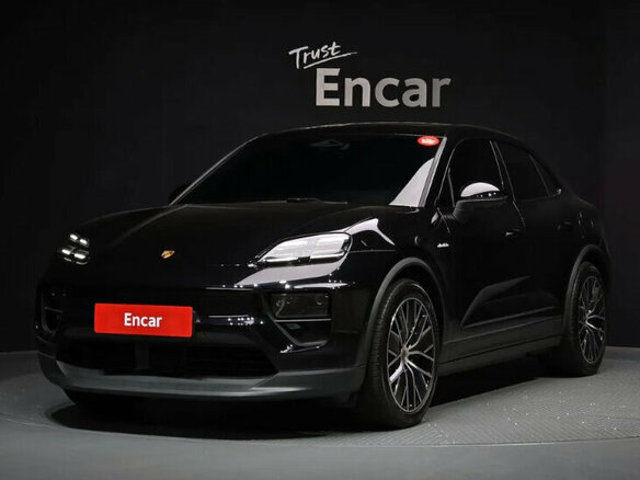 2025 Porsche Macan GTS II, чёрный, 19244400 рублей