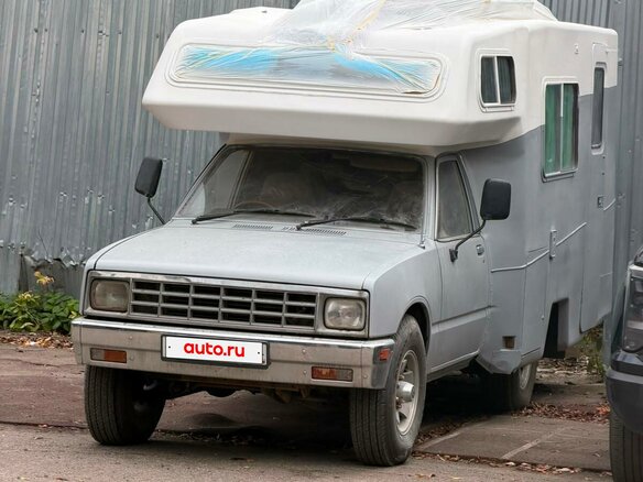 1990 Isuzu Elf (N-series), зелёный