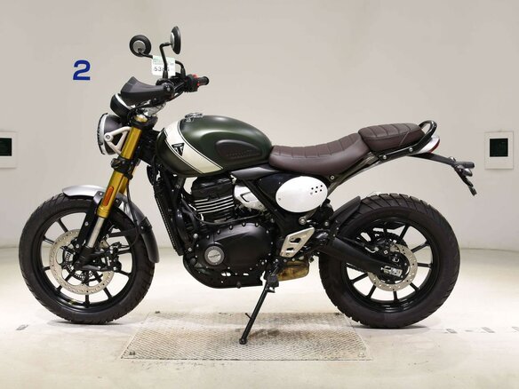 2025 Triumph Scrambler, зелёный, 695000 рублей