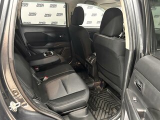 2018 Mitsubishi Outlander III Рестайлинг 3, серый, 2017600 рублей, вид 4