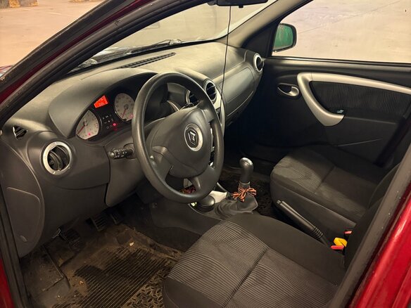 2014 Renault Sandero I, красный - вид 6