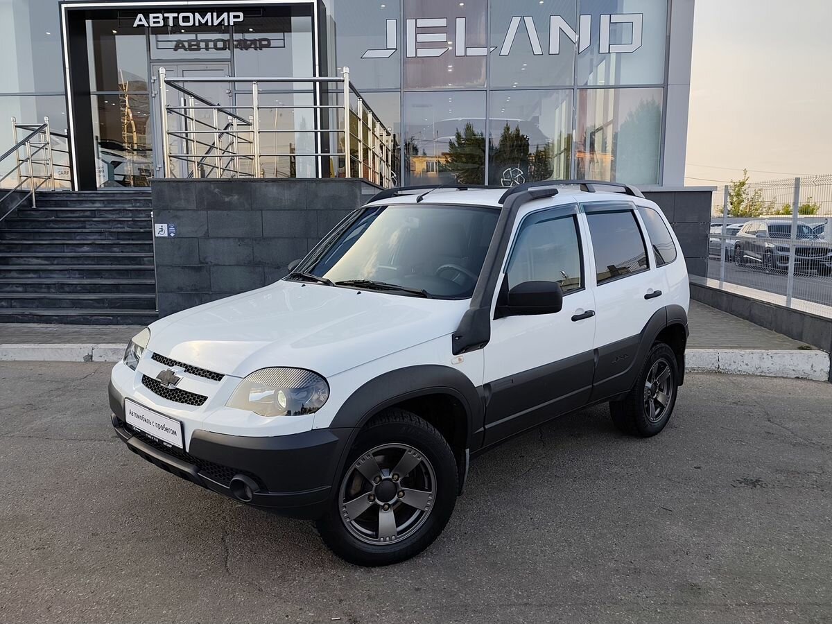 Открыть фотографии: Chevrolet Niva I Рестайлинг