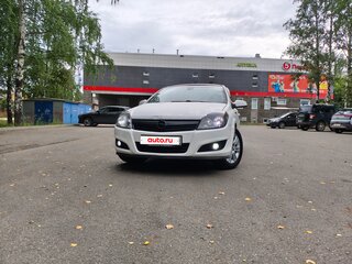 2012 Opel Astra H Рестайлинг, белый, 400000 рублей, вид 2
