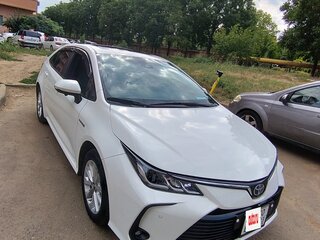 2022 Toyota Corolla Sporty XII (E210) Рестайлинг, белый, 2950000 рублей, вид 2