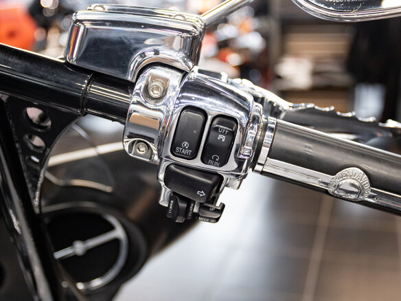 2011 Harley-Davidson Electra Glide, белый, 1100000 рублей - вид 13