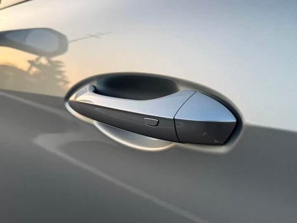 2025 MG 4 EV 42.8 kWh II, зелёный, 1675000 рублей - вид 21