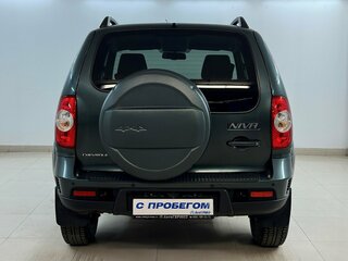 2018 Chevrolet Niva I Рестайлинг, зелёный, 785000 рублей, вид 3