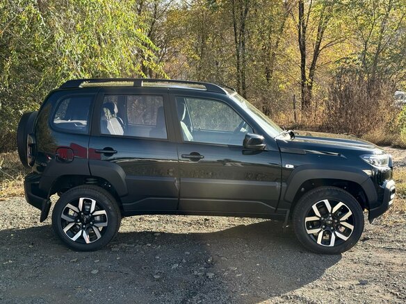 2026 Lada (ВАЗ) Niva Travel I Рестайлинг, зелёный, 1814000 рублей - вид 5
