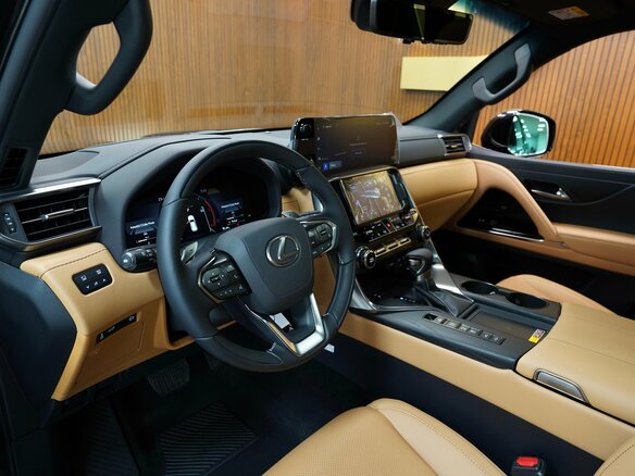 2026 Lexus LX 500d IV, чёрный - вид 10
