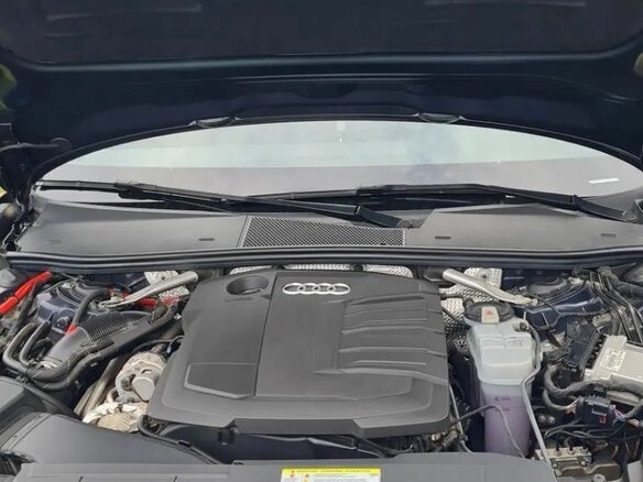 2019 Audi A6 40 TDI V (C8), синий, 4350000 рублей - вид 13