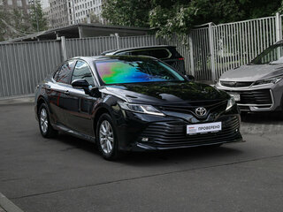 2020 Toyota Camry VIII (XV70), чёрный, 2400000 рублей, вид 3