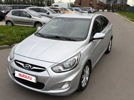 2012 Hyundai Solaris I, серебристый, 770000 рублей, вид 1
