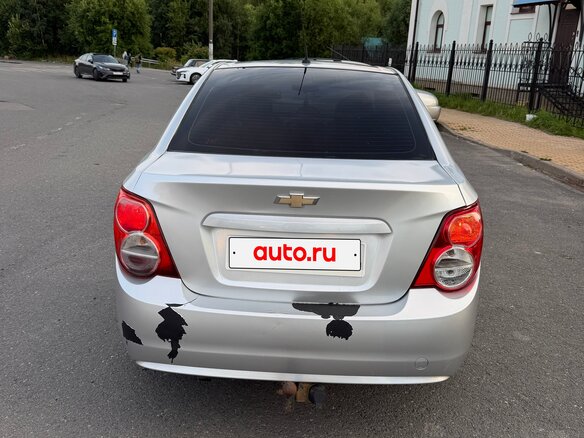 2012 Chevrolet Aveo II, серебристый, 450000 рублей - вид 4
