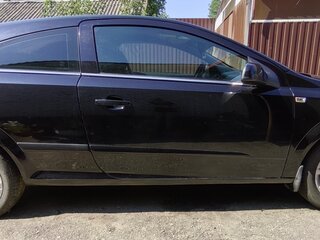 2008 Opel Astra GTC H Рестайлинг, чёрный, 350000 рублей, вид 2