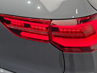 2022 Volkswagen Golf VIII, серый, 1990000 рублей, вид 5