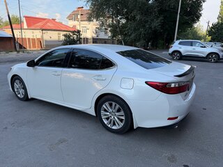 2015 Lexus ES 250 VI, белый, 2650000 рублей, вид 4