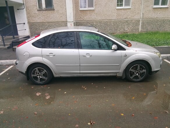 2007 Ford Focus II, серебристый, 430000 рублей - вид 1