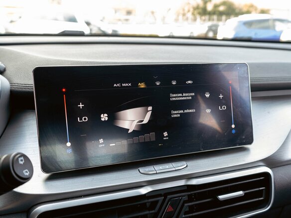 2021 Geely Coolray I, серый, 1295000 рублей - вид 36