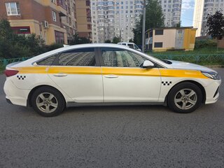 2019 Hyundai Sonata VII (LF) Рестайлинг, белый, 1050000 рублей, вид 2