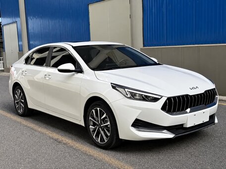 2022 Kia K3 II (China Market), белый, 1519000 рублей, вид 4