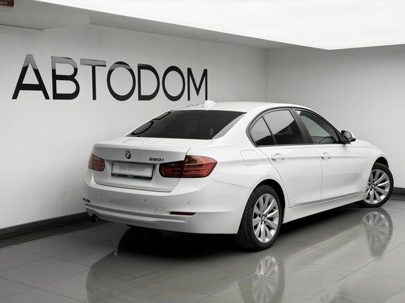 2013 BMW 3 серии 320i VI (F3x), белый, 1478000 рублей - вид 4