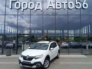 2020 Renault Sandero Stepway II Рестайлинг, белый, 920000 рублей, вид 3