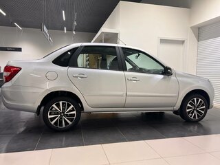 2026 Lada (ВАЗ) Granta I Рестайлинг, серебристый, 1310000 рублей, вид 5