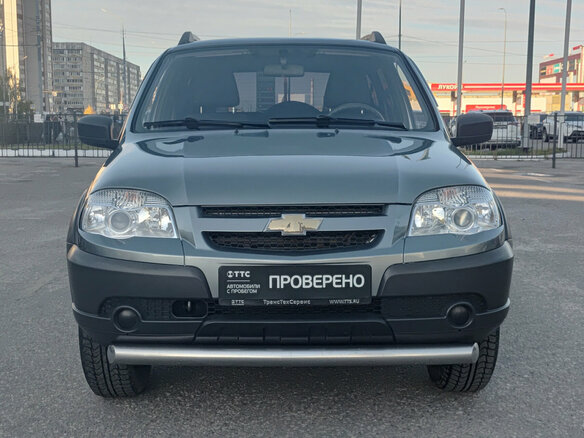2015 Chevrolet Niva I Рестайлинг, серый, 620000 рублей - вид 1