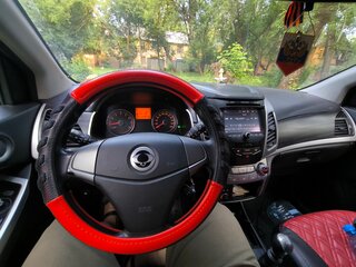 2014 SsangYong Actyon II Рестайлинг, красный, 1000000 рублей, вид 2