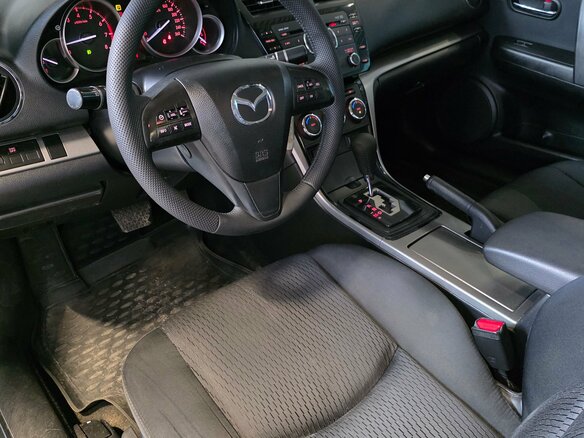2010 Mazda 6 II (GH) Рестайлинг, серебристый, 930000 рублей - вид 8