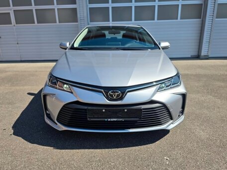 2023 Toyota Corolla XII (E210), серебристый, 2296000 рублей, вид 1