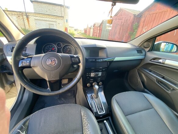 2008 Opel Astra GTC H Рестайлинг, бежевый, 410000 рублей - вид 7