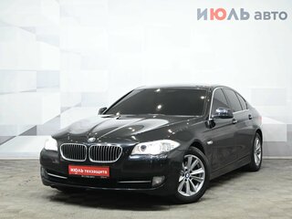 2013 BMW 5 серии 520i VI (F10/F11/F07), чёрный, 1620000 рублей, вид 1