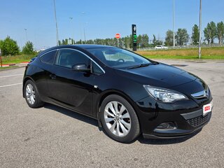 2012 Opel Astra GTC J Рестайлинг, чёрный, 980000 рублей, вид 2