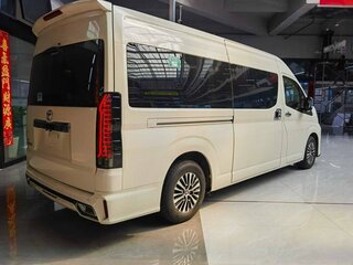 2023 Toyota HiAce H300, белый, 12666666 рублей, вид 2