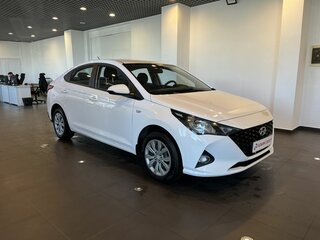 2022 Hyundai Solaris II Рестайлинг, белый, 1750000 рублей, вид 1