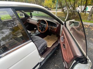 1989 Nissan Laurel VI (C33), белый, 410000 рублей, вид 5