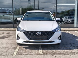 2021 Hyundai Solaris II Рестайлинг, белый, 1545000 рублей, вид 2