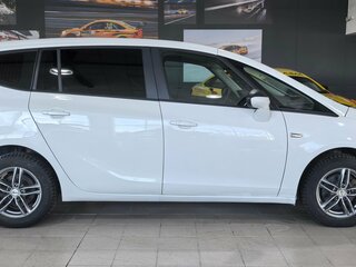 2013 Opel Zafira C, белый, 925000 рублей, вид 4