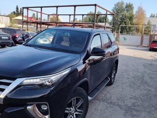2017 Toyota Fortuner II, чёрный, 3400000 рублей, вид 2