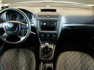 2010 Skoda Octavia II (A5) Рестайлинг, серый, 750000 рублей, вид 5