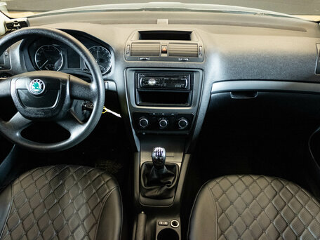 2010 Skoda Octavia II (A5) Рестайлинг, серый, 750000 рублей, вид 5