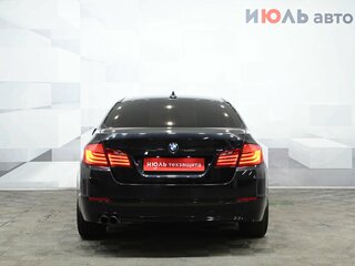 2013 BMW 5 серии 520i VI (F10/F11/F07), чёрный, 1620000 рублей, вид 5