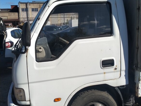 2003 Kia K-Series, белый, 800000 рублей - вид 6