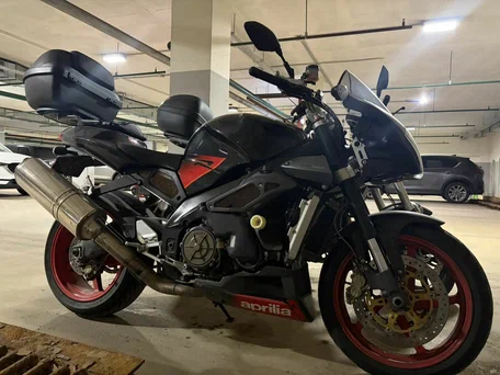2005 Aprilia Tuono 1000, чёрный, 550000 рублей, вид 1