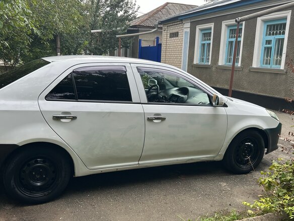 2012 Geely MK I, белый, 265000 рублей - вид 5