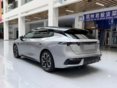 2026 Lynk & Co 07 GT I Рестайлинг, серебристый, 5380000 рублей, вид 4