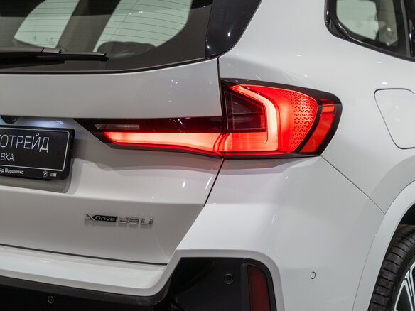 2026 BMW X1 Long 25Li xDrive III (U11/U12), белый, 5890000 рублей - вид 28