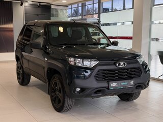 2023 Lada (ВАЗ) Niva Travel I, чёрный, 1175000 рублей, вид 3